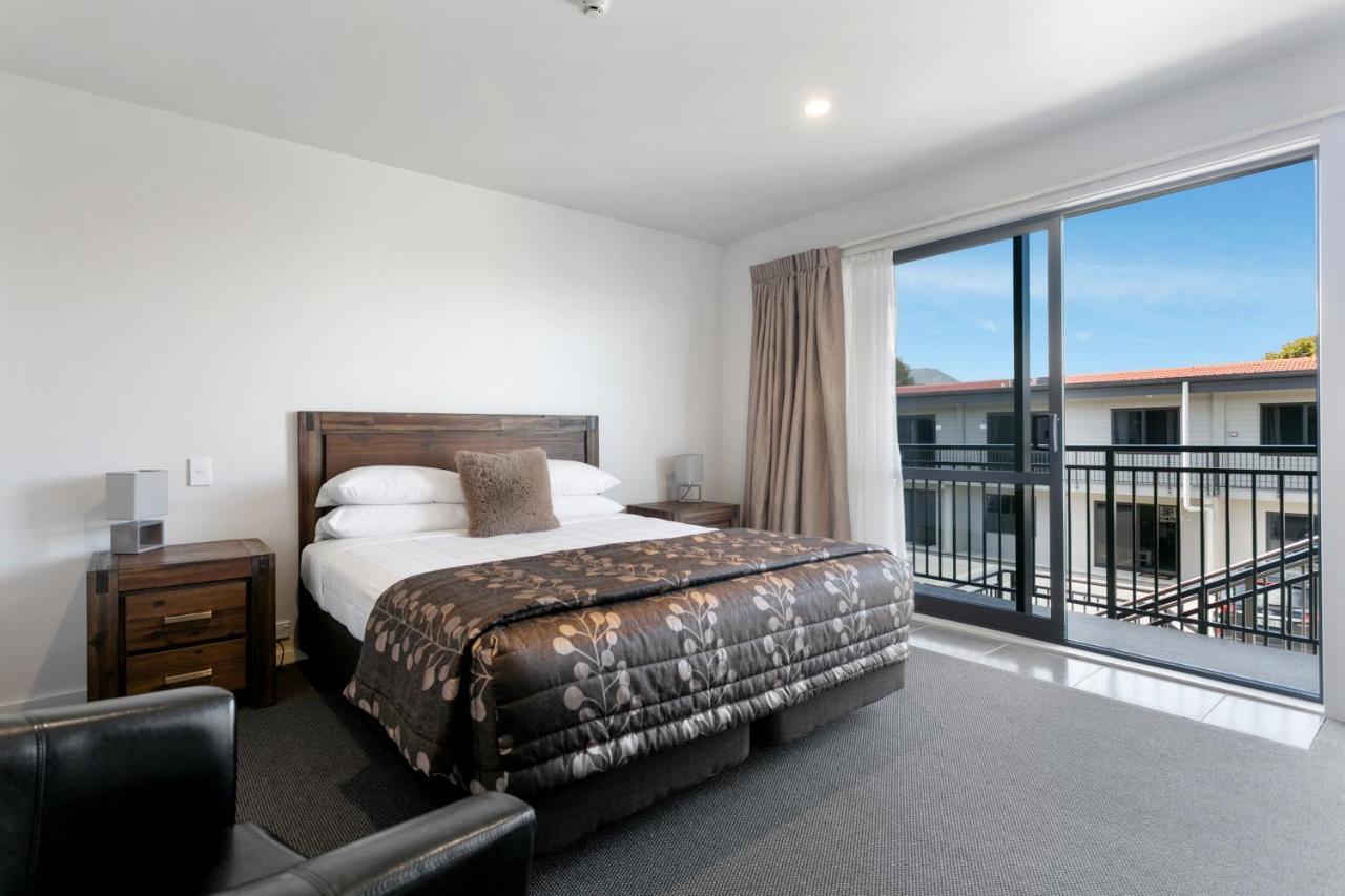 Acacia Lake View Motel Taupo Dış mekan fotoğraf