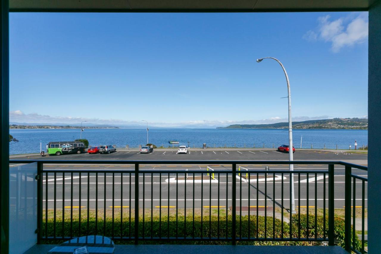 Acacia Lake View Motel Taupo Dış mekan fotoğraf